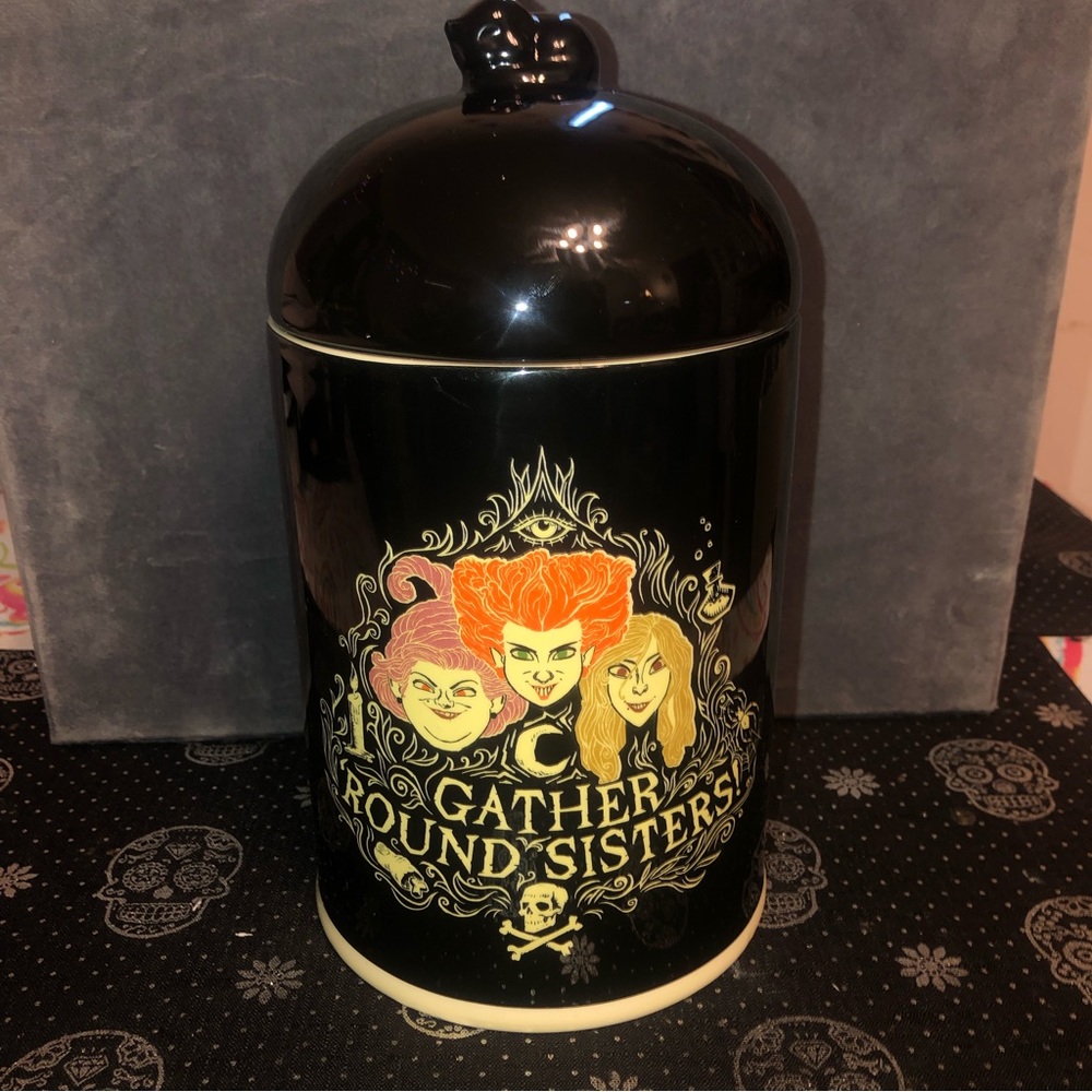 Hocus pocus Sanderson sisters large canister jar